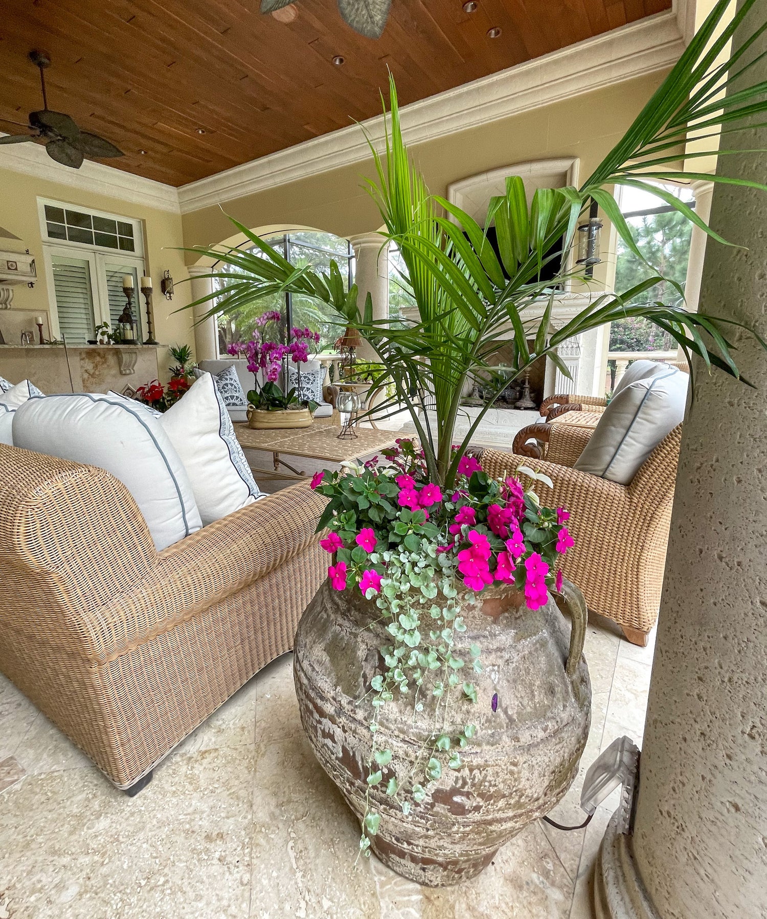 Gorgeous luxury container garden designs in Naples Florida.  These self-watering systems make it easier to maintain the most gorgeous container gardens in the world.